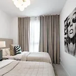 New Luxury In Estepona, Costa Del Sol - Short Walk To The Beach, Old Town & Marina *