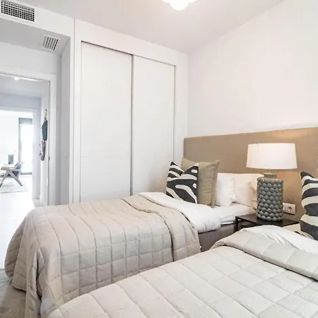 New Luxury In Estepona, Costa Del Sol - Short Walk To The Beach, Old Town & Marina * Estepona