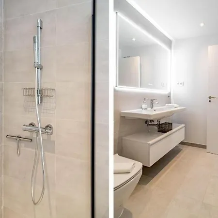 Apartment New Luxury In Estepona, Costa Del Sol - Short Walk To The Beach, Old Town & Marina